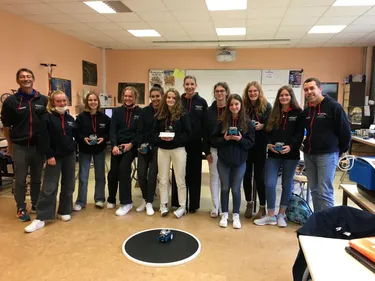 Craon. Ces 10 jeunes filles s'envolent à Tahiti pour initier des...